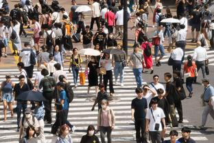 飙中致命三分！迪文岑佐10中5拿到19分4篮板3助攻 三分8中4